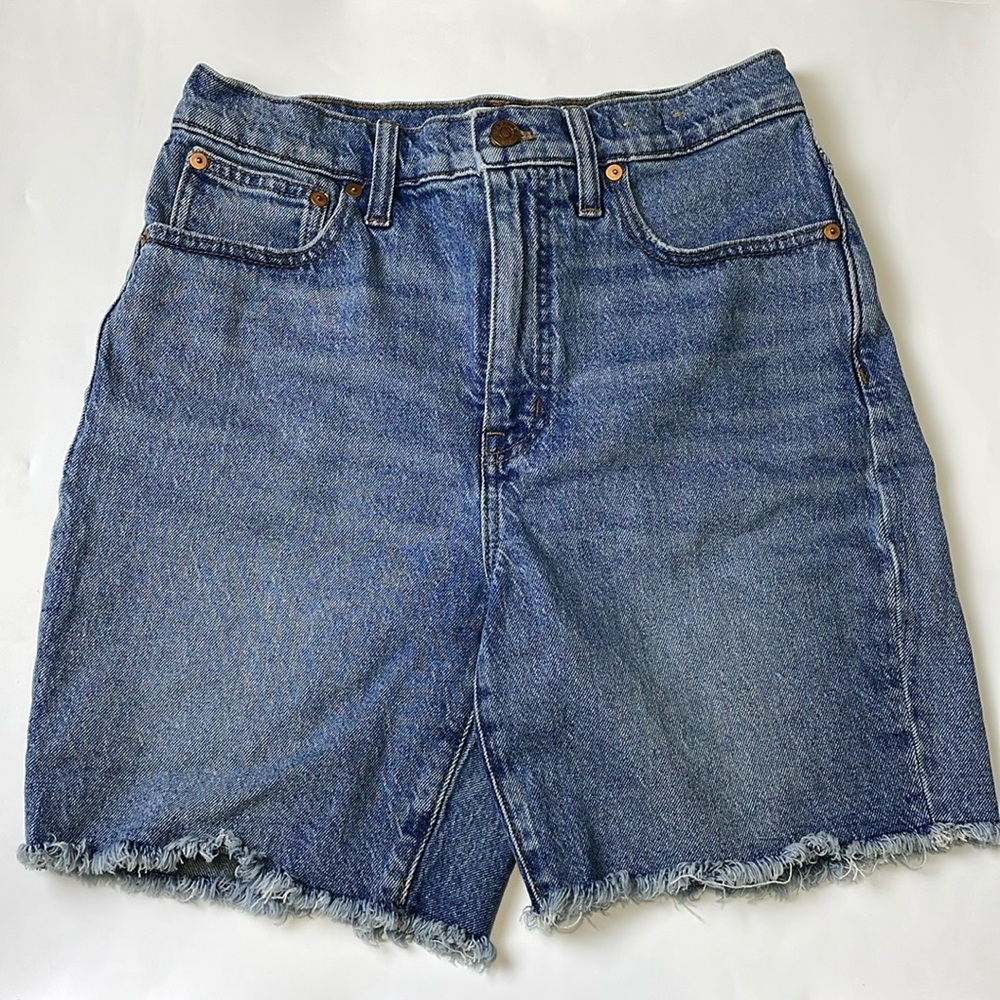 Madewell High Rise Mid-Length Denim Shorts size 27 Cotton Blend Raw Hem